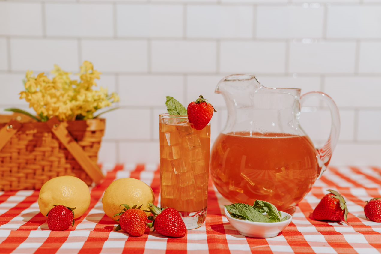 strawberry tea, strawberry iced tea