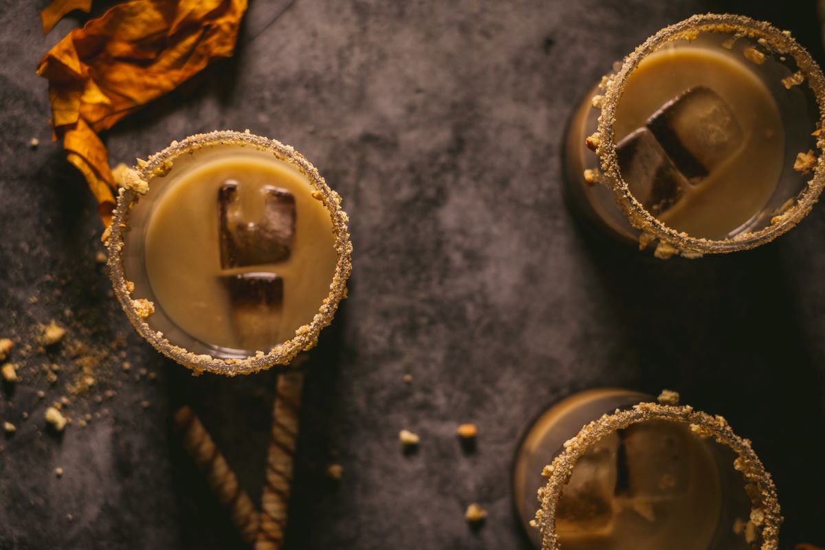 A Can’t Miss Pumpkin Martini Mocktail Recipe to Enjoy With Friends